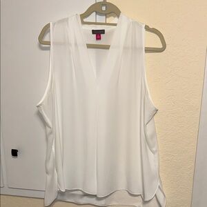 Vince Camuto Ivory V-Neck Sleeveless Blouse